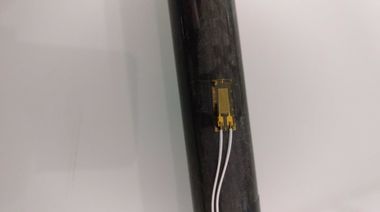 Installed strain gauge on CFRP wishbone