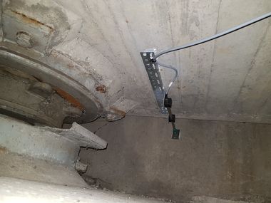 HBM displacement sensor installed on the bridge structure.
